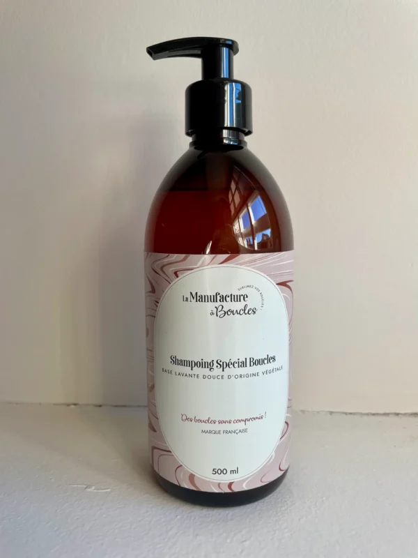 Shampoing spécial boucles